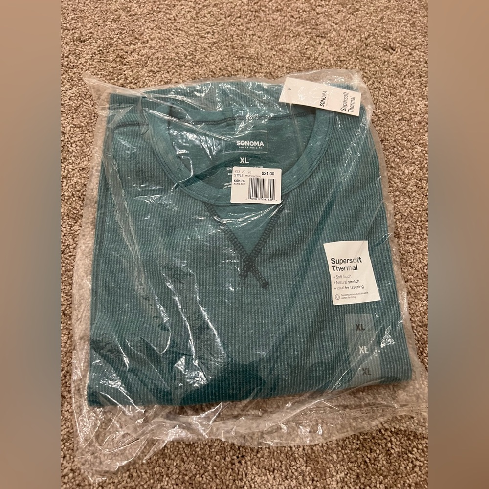 NWT Green Thermal Top